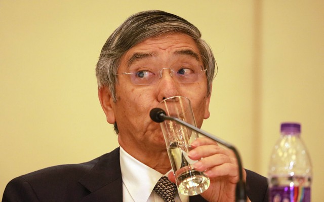 Kuroda della Banca del Giappone: acquisto illimitato titoli decennali