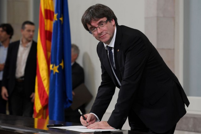 Il presidente della Catalogna Carles Puigdemont