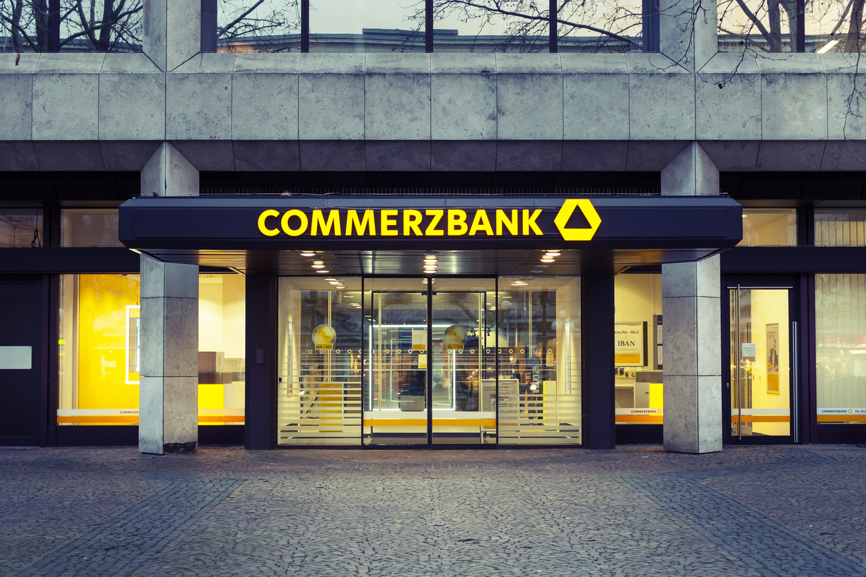 Commerzbank: l’ultima strategia per frenare l’avanzata di Unicredit